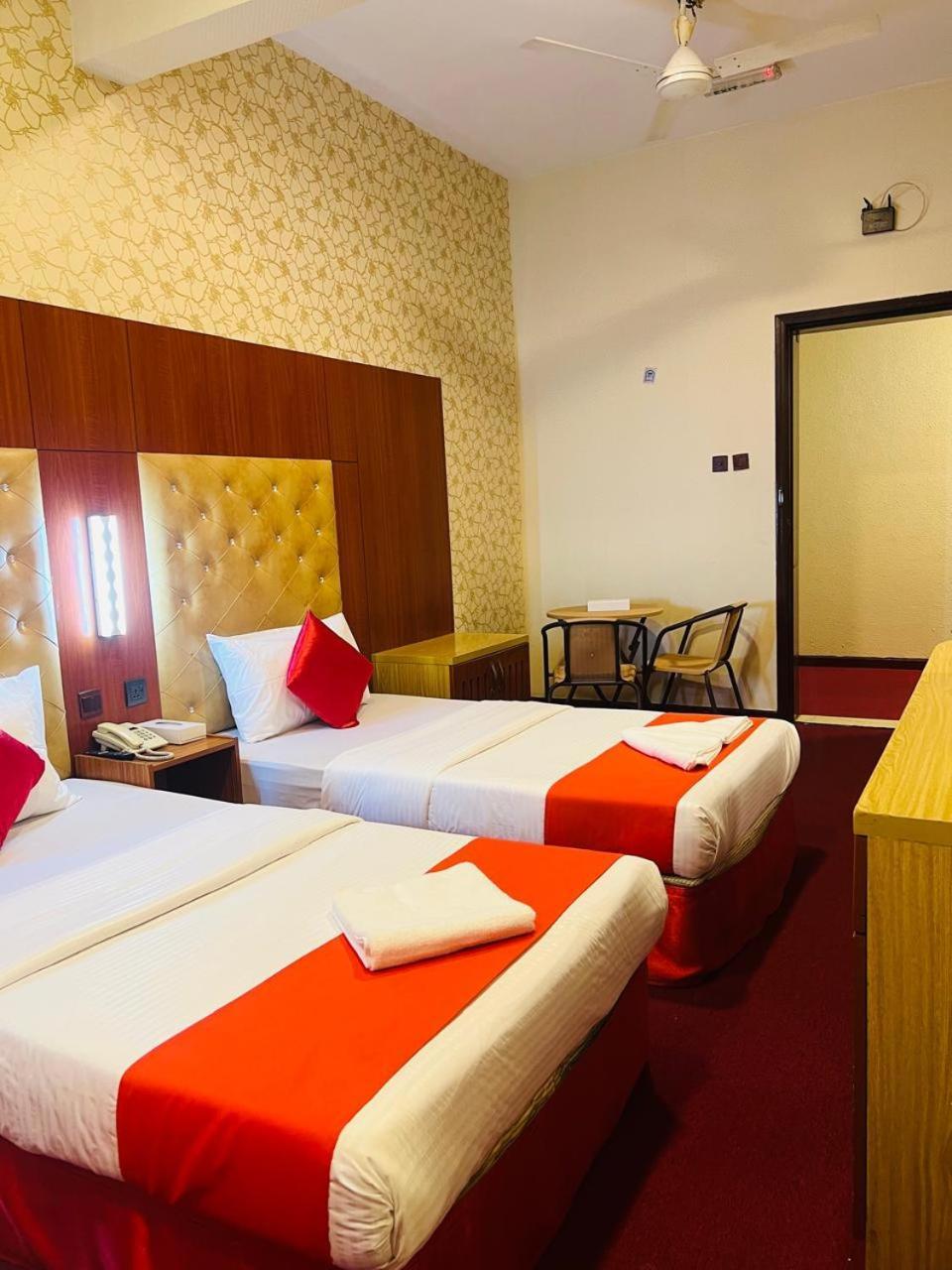 โอโย 271 ปาราซอล โฮเต็ล Hotel ดูไบ ภายนอก รูปภาพ